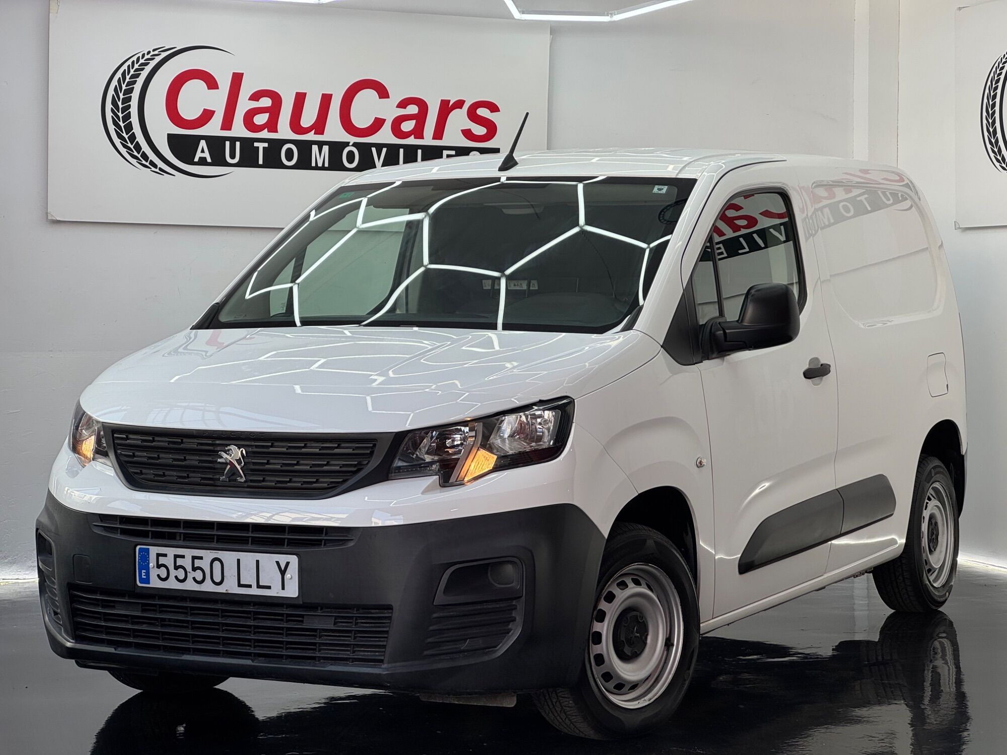 PEUGEOT Partner (1.5BlueHDI S&S Premium Standard 600kg 75) en Madrid
