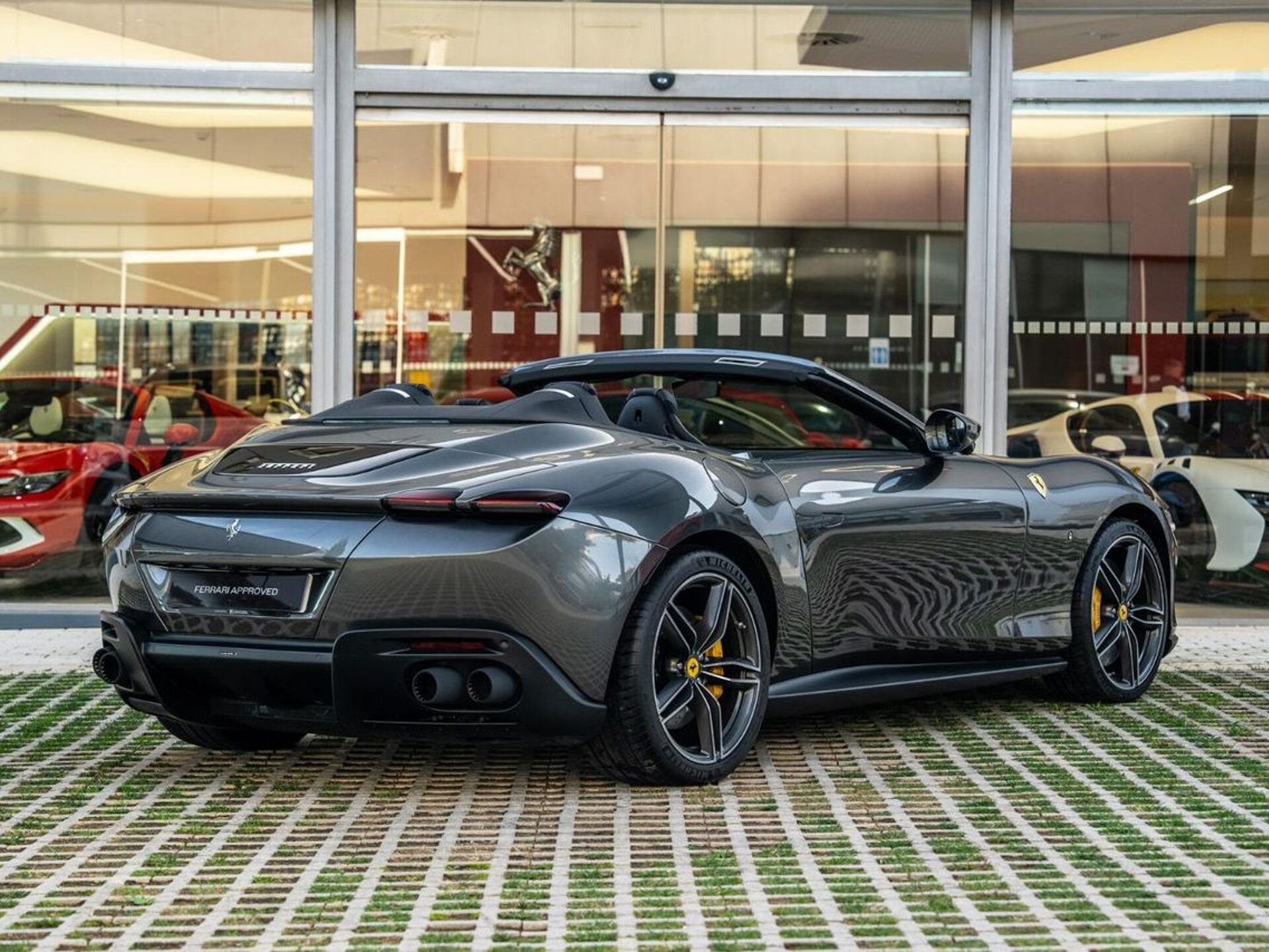 Imagen 2 de FERRARI Roma