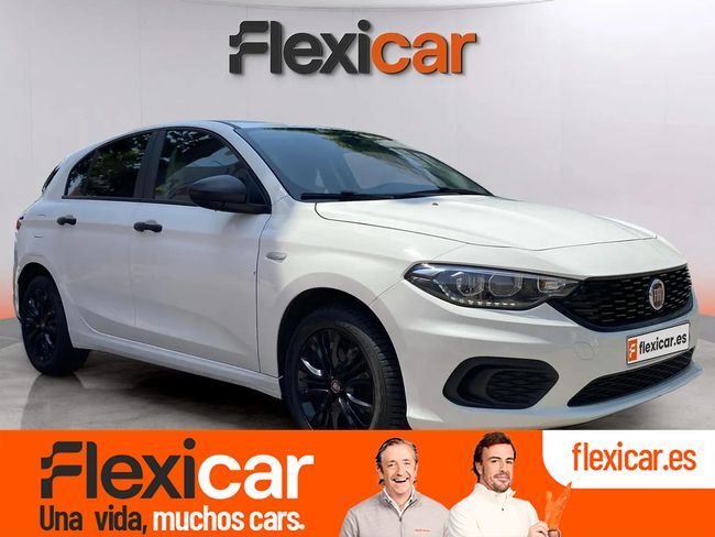 FIAT Tipo (1.4 16v Easy 70kW (95CV) gasolina 5p.) en Madrid