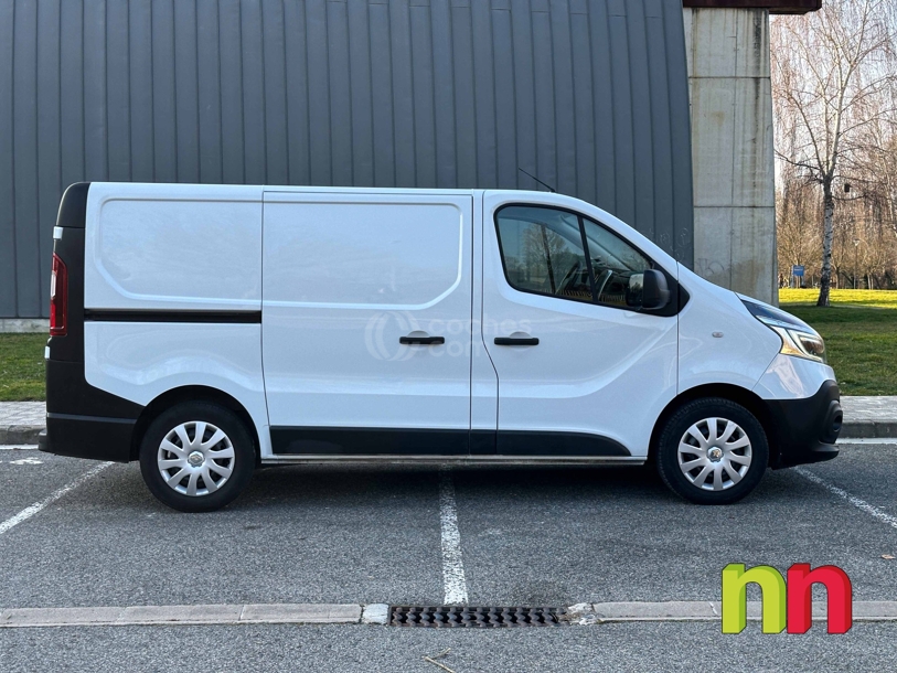 Foto del RENAULT Trafic Combi 9 2.0dCi Energy Blue Largo EDC 110kW