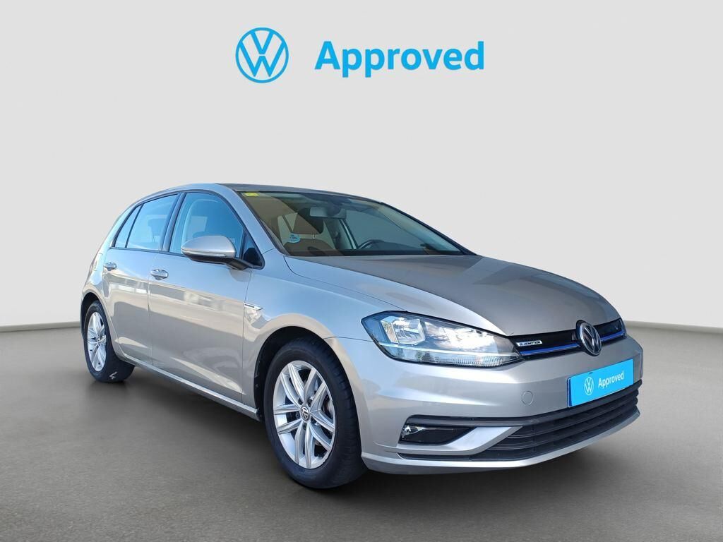 VOLKSWAGEN Golf (Business 1.5 TSI Evo 96 kW (130 CV)) en Barcelona