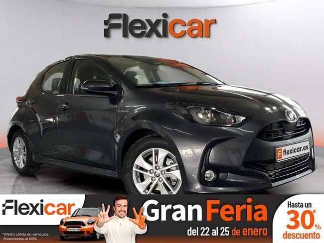 TOYOTA Yaris (1.5 120H Business Plus) en Cádiz