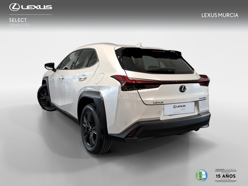 Foto del LEXUS UX 300h Relax 2WD