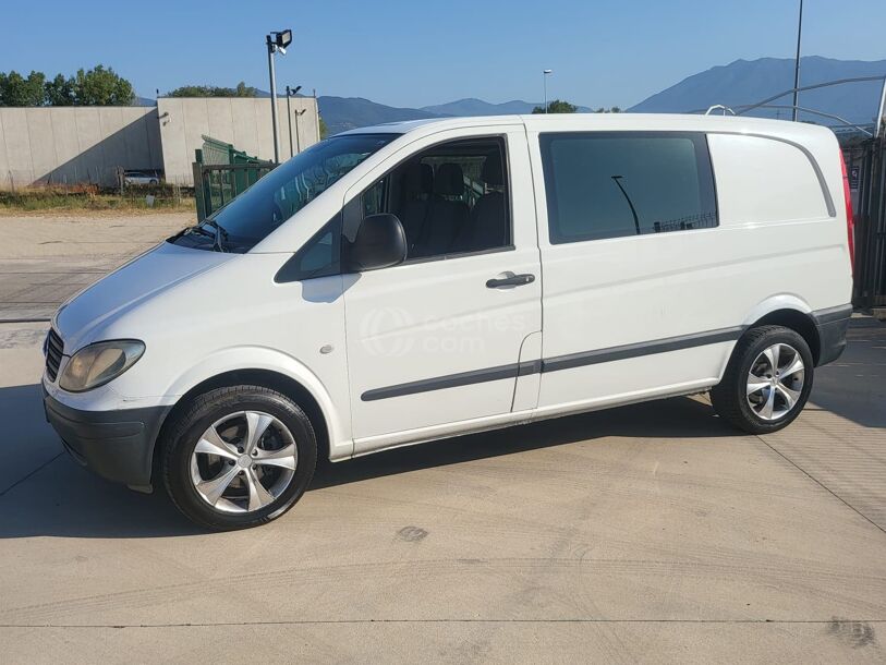 Foto del MERCEDES Vito Combi 111CDI Compacta 116