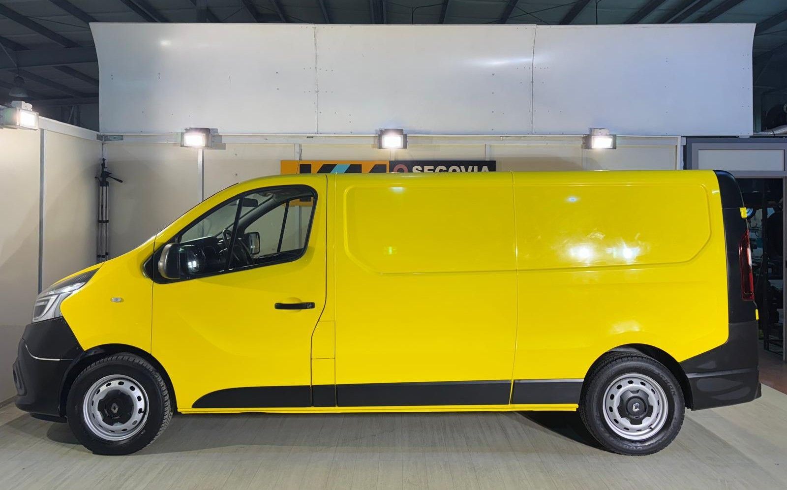 Foto del RENAULT Trafic Furgón 29 L2H1 Energy BluedCi 70kW