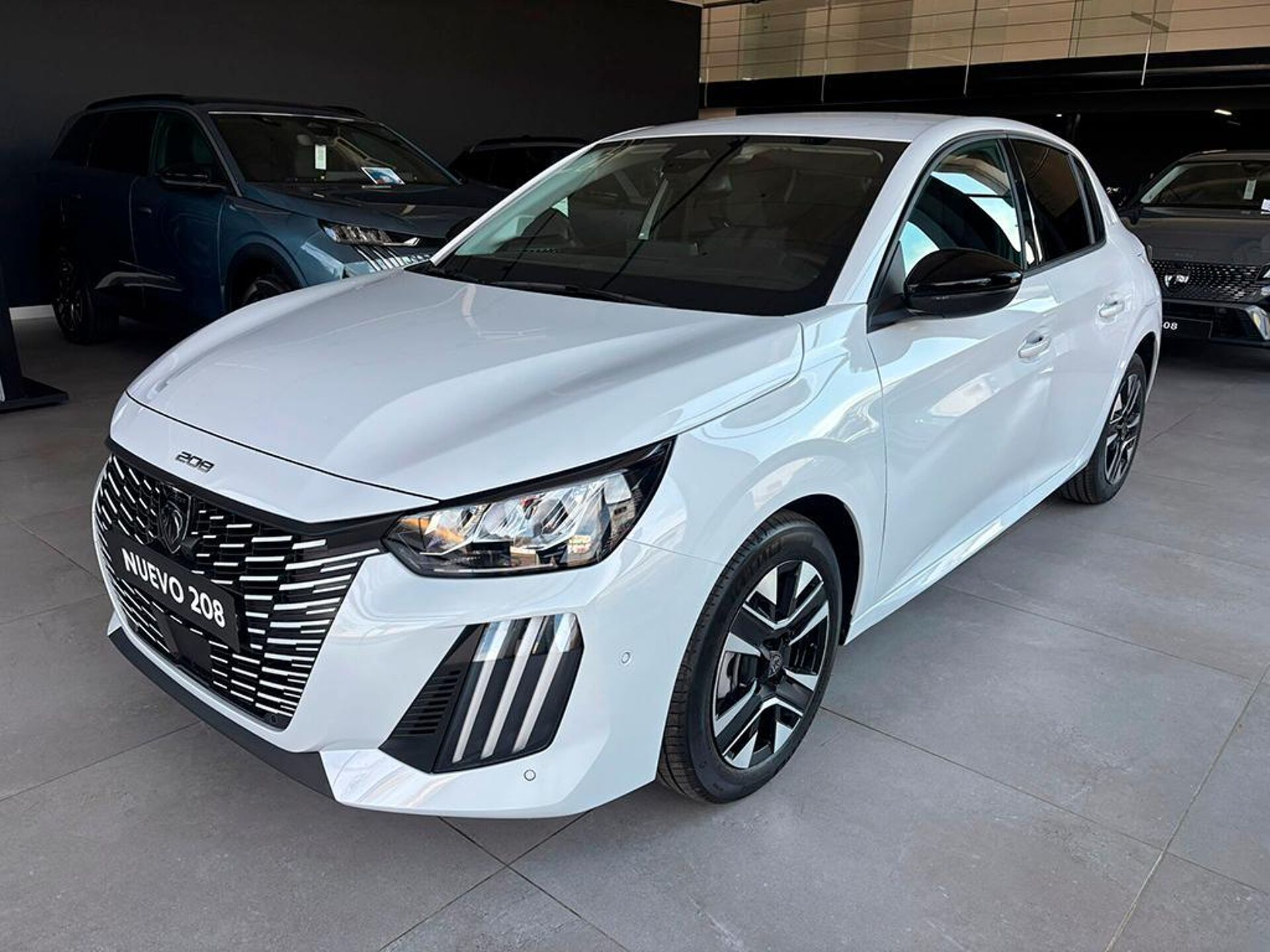 Imagen 3 de PEUGEOT 208