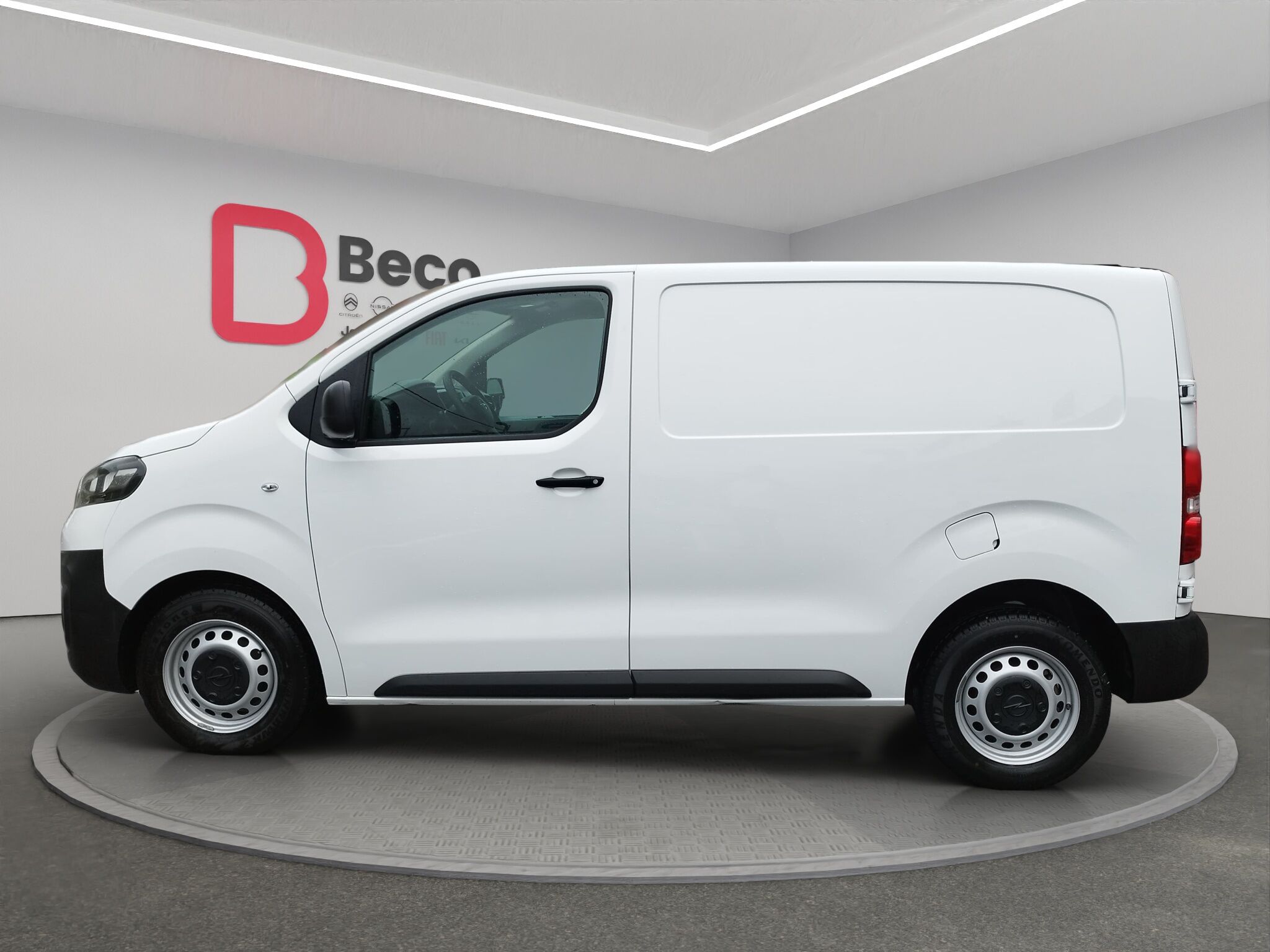 Foto del OPEL Vivaro DCb. 1.5D M Carga Incrementada Express 100