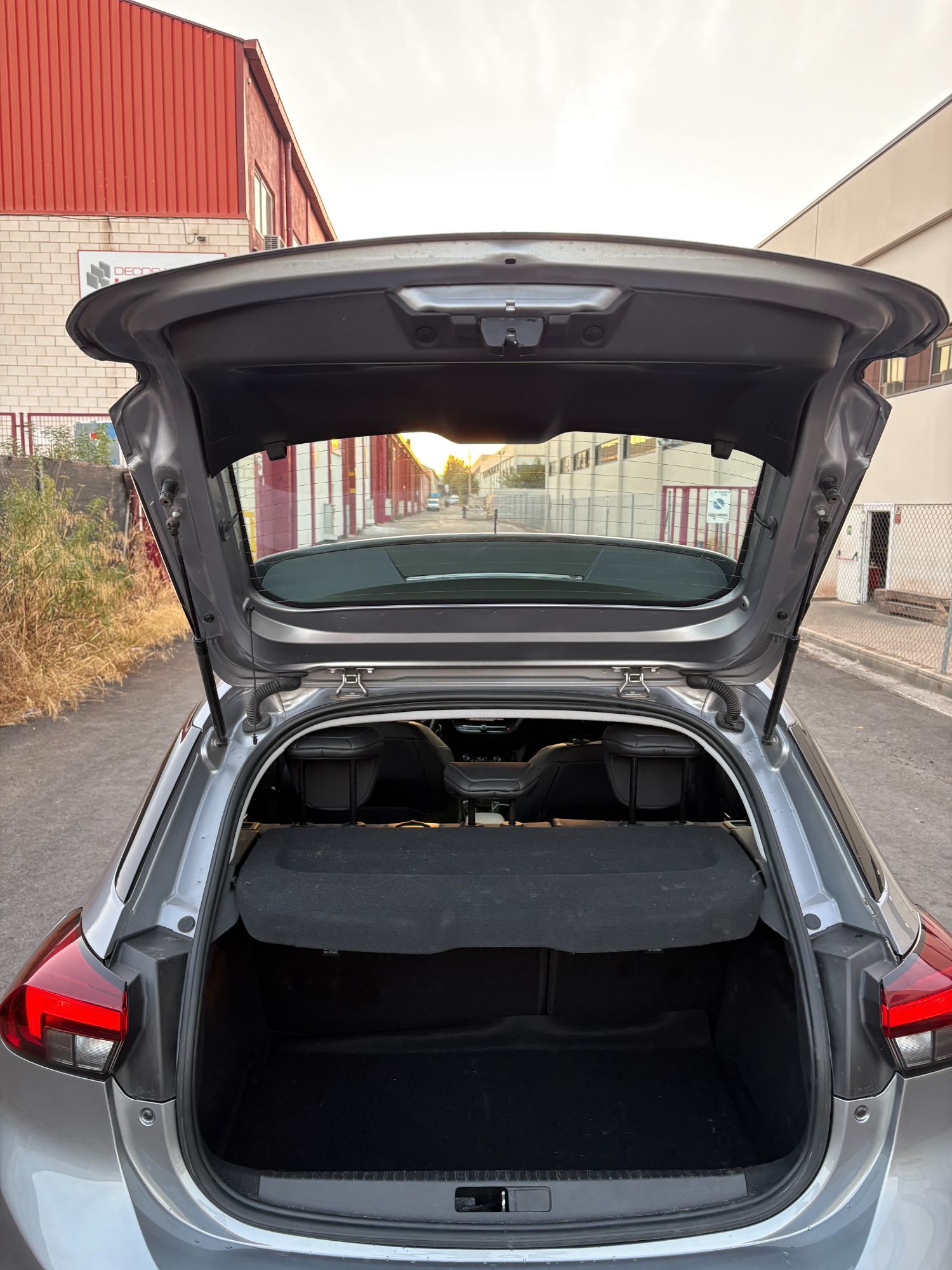 Foto del OPEL Corsa 1.2T XHL S-S Edition 100