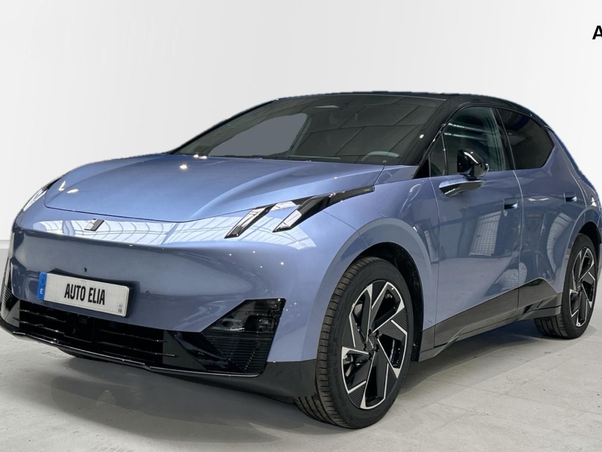 Imagen de LYNK & CO 02