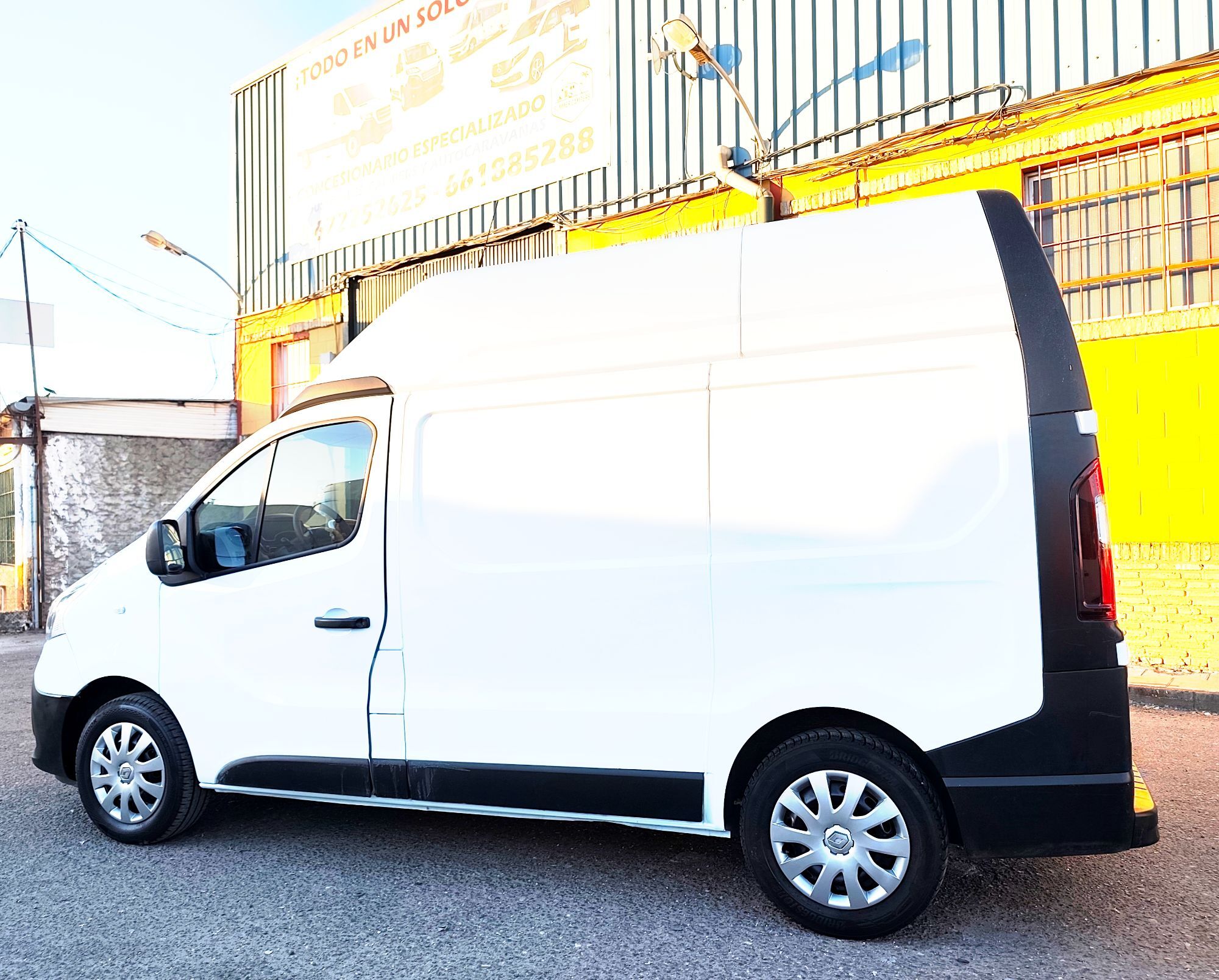 Foto del RENAULT Trafic Furgón Doble Cabina 29 L2 Energy BluedCi 88kW