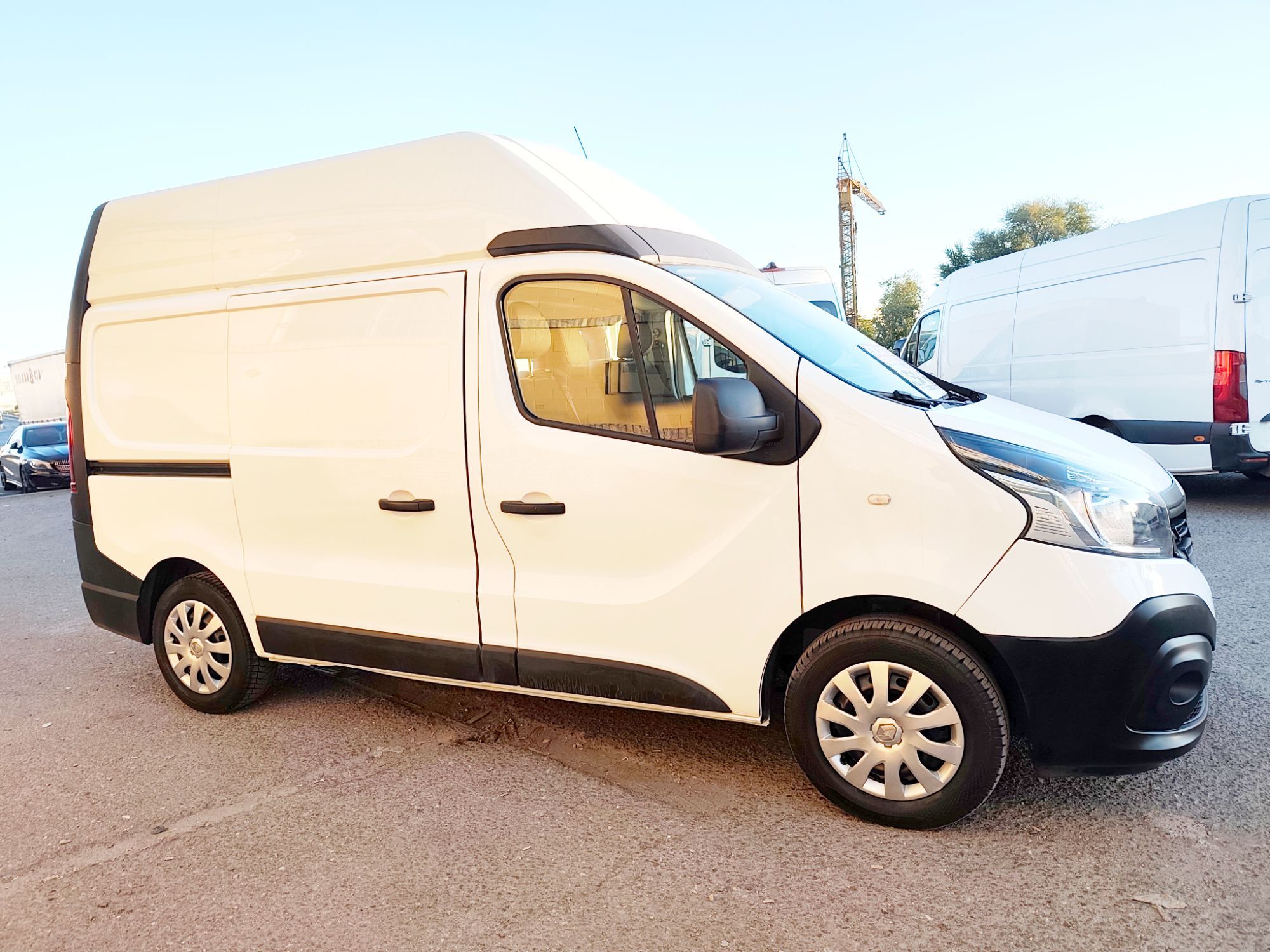 Foto del RENAULT Trafic Furgón Doble Cabina 29 L2 Energy BluedCi 88kW