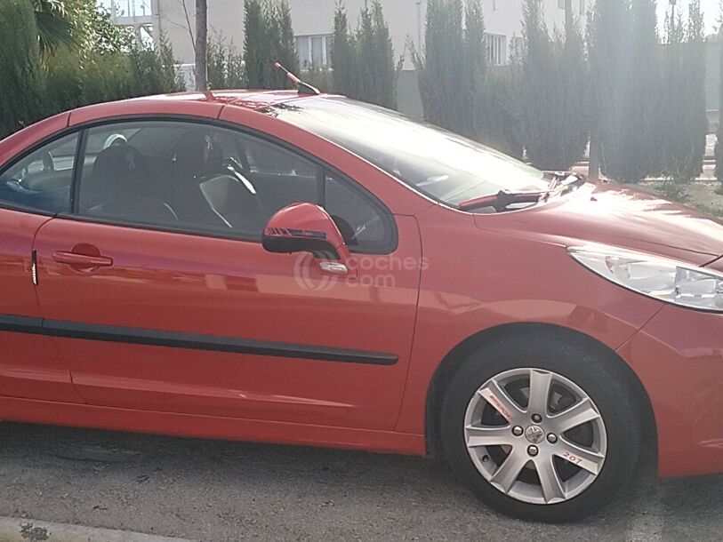 Foto del PEUGEOT 207 CC 1.6 VTi