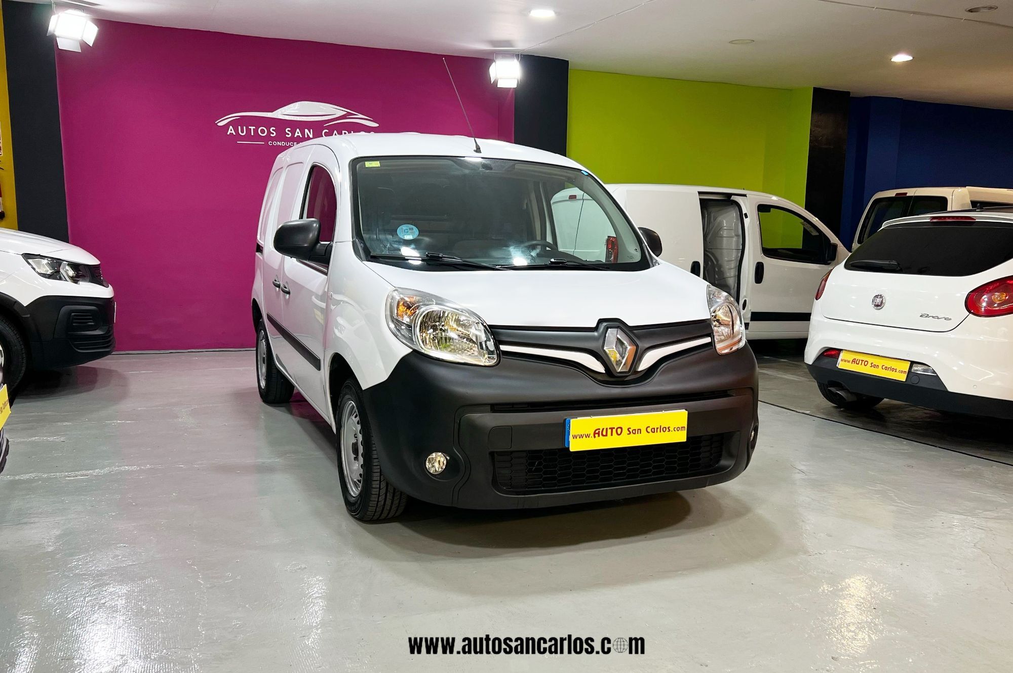 RENAULT Kangoo (Fg. 1.5dCi Profesional 55kW) en Barcelona
