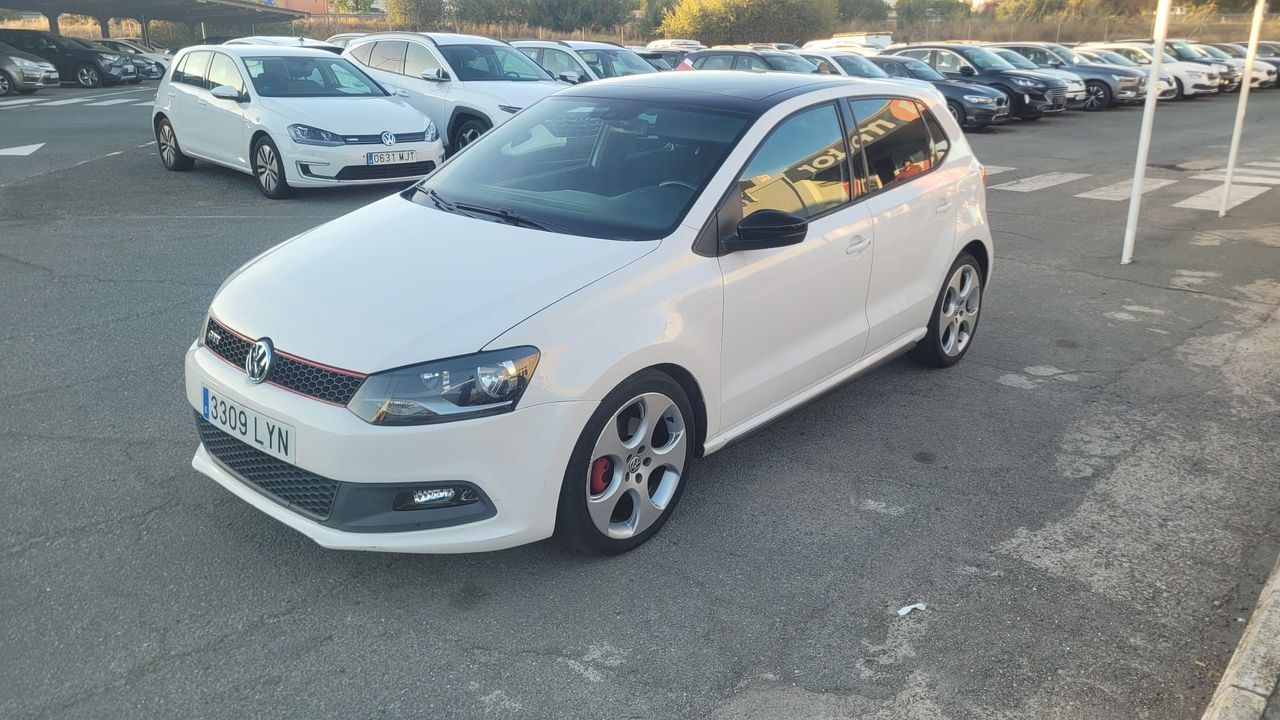 VOLKSWAGEN Polo (1.4 85cv Sport) en Madrid