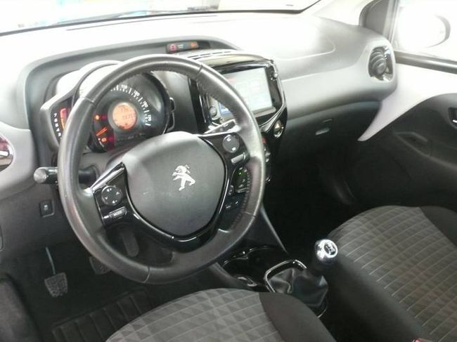 Foto del PEUGEOT 108 1.0 VTi S&S Allure 72