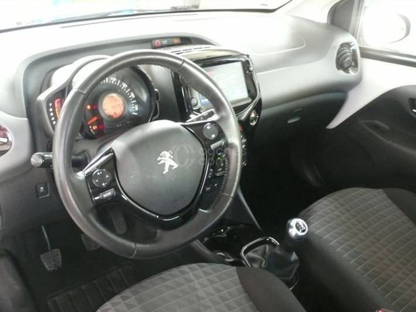 Foto del PEUGEOT 108 1.0 VTi S&S Allure 72