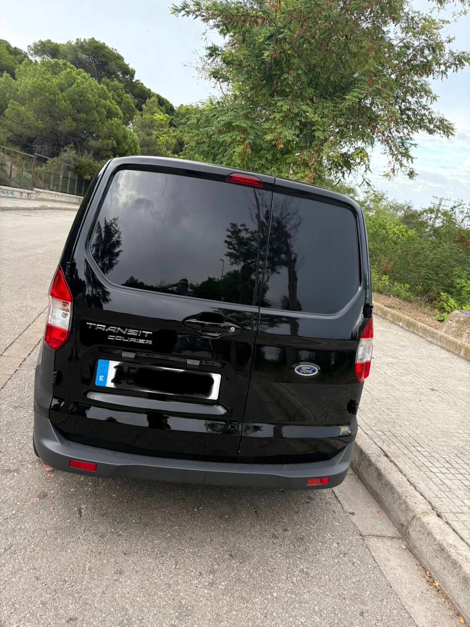 Foto del FORD Transit Courier Kombi 1.5TDCi Ambiente 75