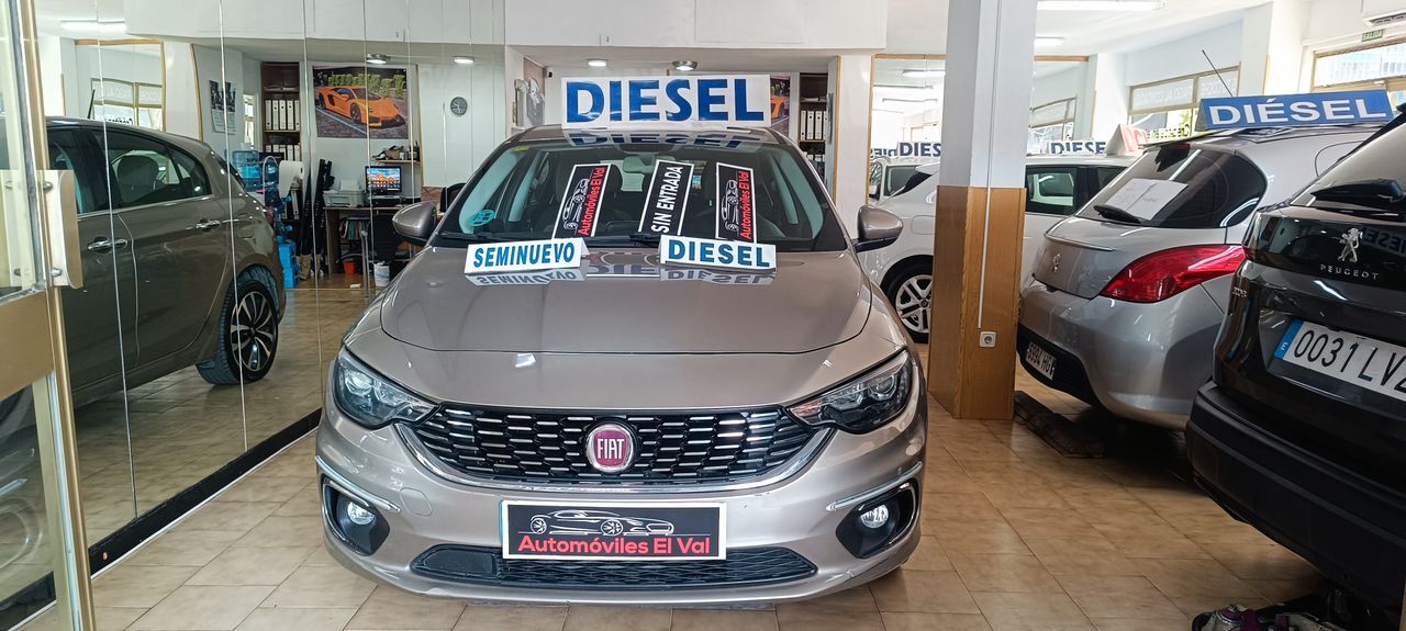 FIAT Tipo (1600 MUTIJET II LOUNGE 120CV) en Madrid