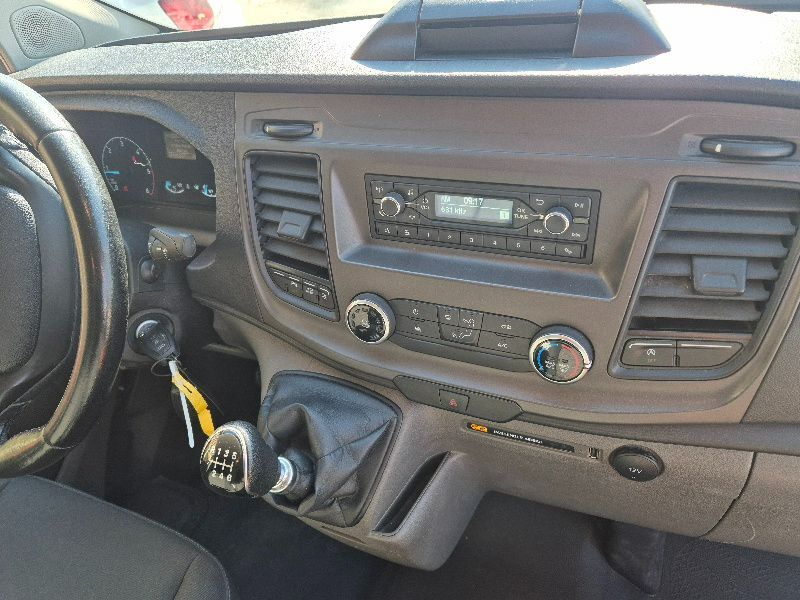 Foto del FORD Transit Custom FT 280 L1 Van Trend 130