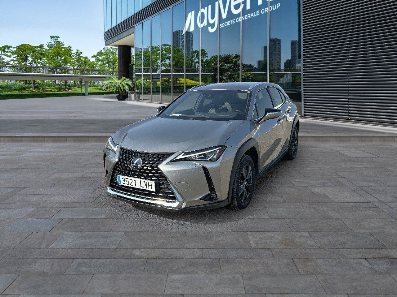 LEXUS UX (250h Business 2WD 135 kW (184 CV)) en Madrid