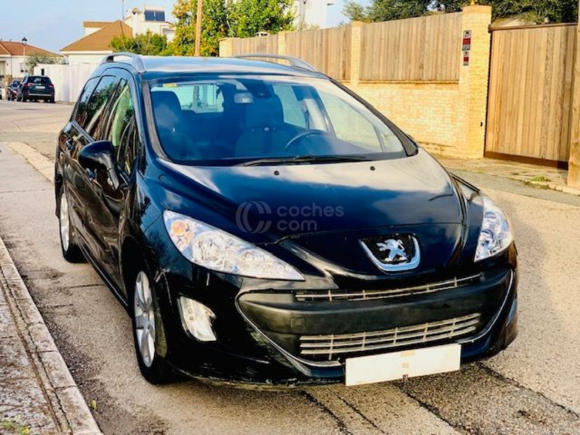 Foto del PEUGEOT 308 SW 1.6HDI FAP Sportium 112