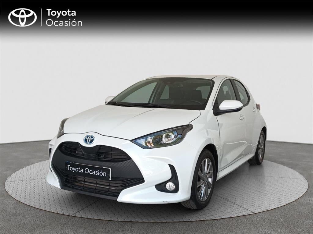 TOYOTA Yaris (5 Puertas Active Tech 120H Automático (e-CVT)) en Madrid