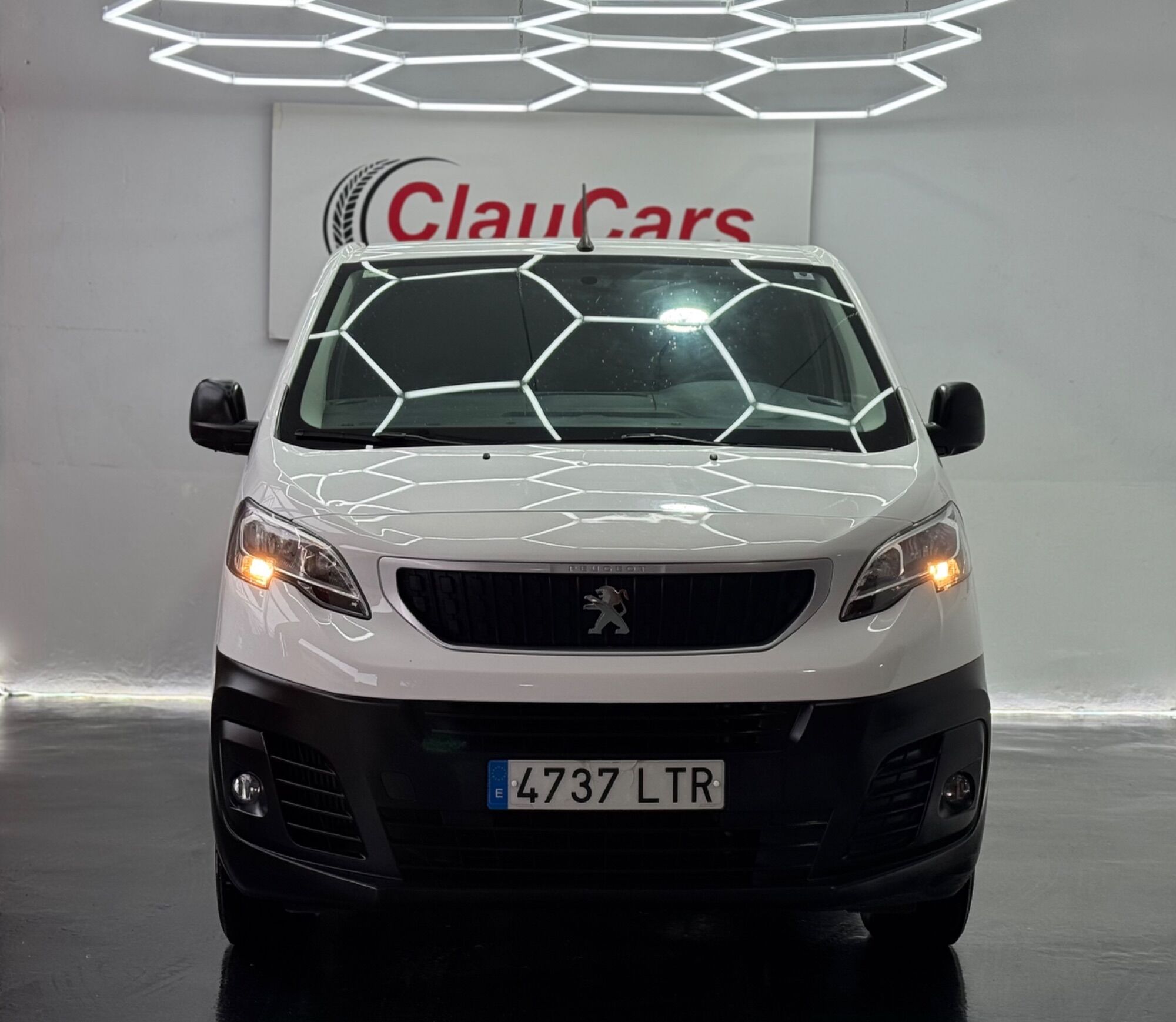 Foto del PEUGEOT Expert Fg. Standard 1.5BlueHDi S&S Premium 120