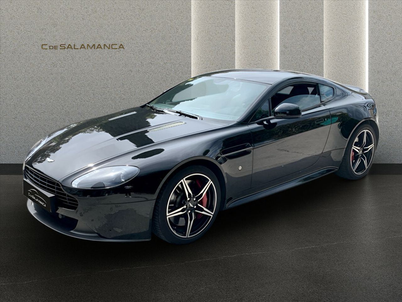 ASTON MARTIN Vantage (4.0 V8) en Málaga