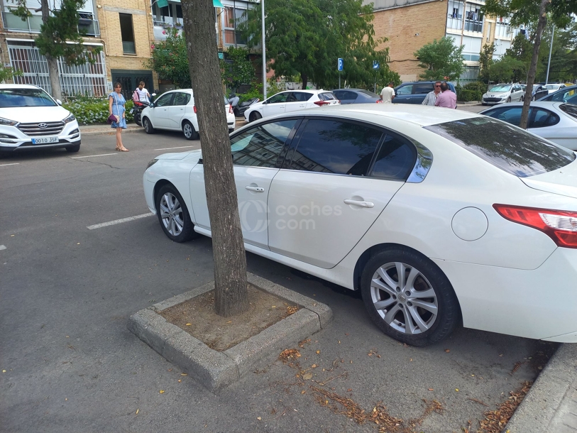 Foto del RENAULT Latitude 2.0dCi Privilege