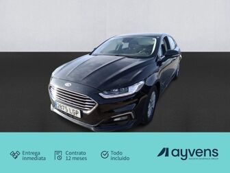 Imagen de FORD Mondeo Sedán 2.0 HEV Titanium