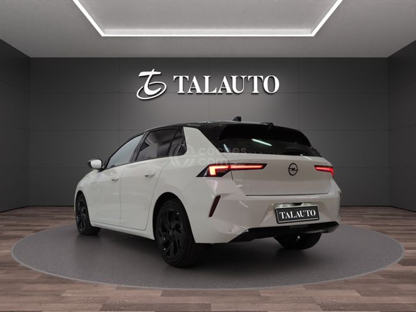 Foto del OPEL Astra 1.2T XHT S-S GS 130