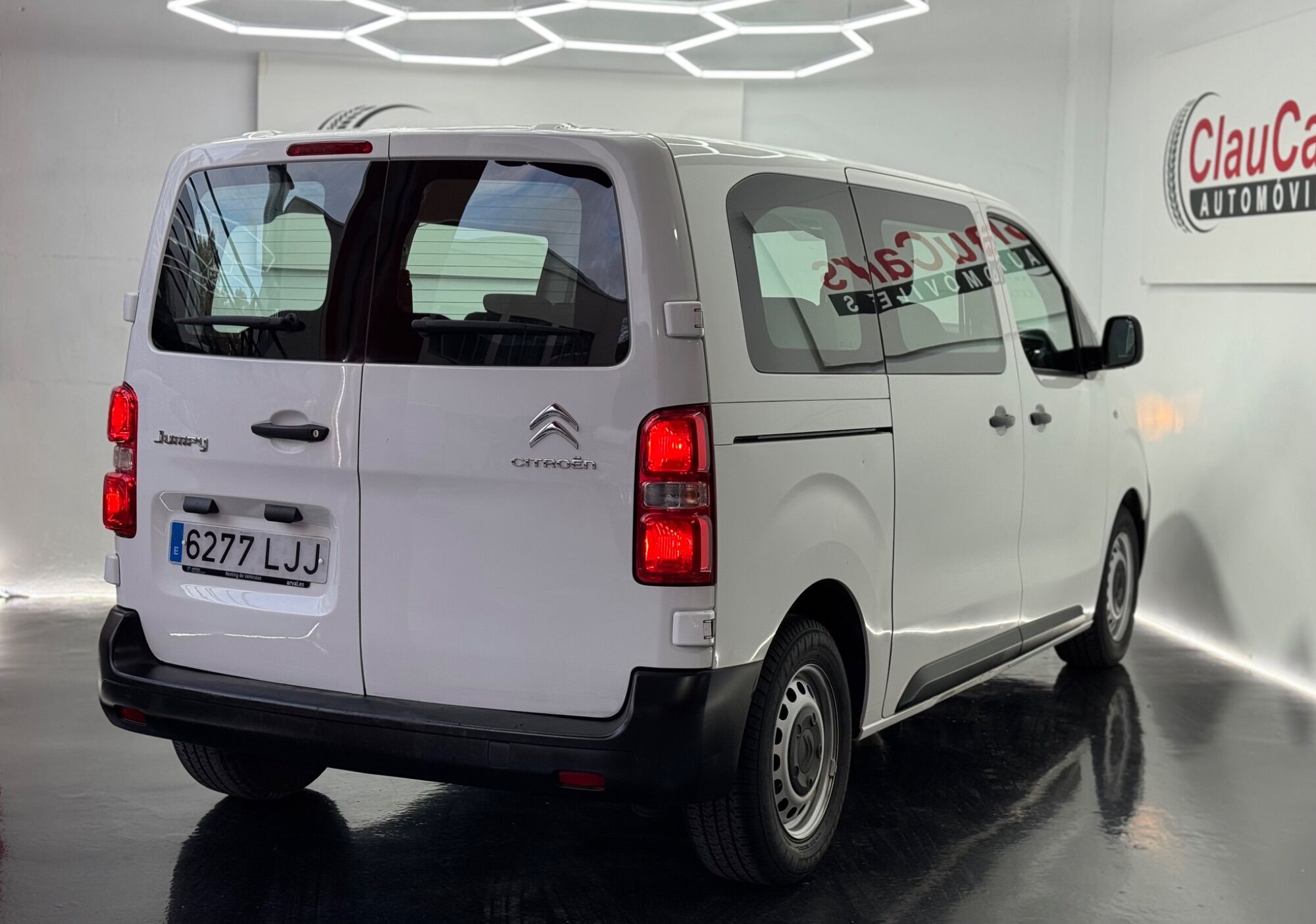 Foto del CITROEN Jumpy Combi 1.5 BlueHDI Talla M Confort 120 S&S