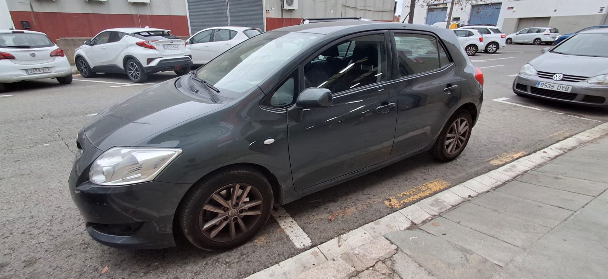 Foto del TOYOTA Auris 1.4D-4D Luna