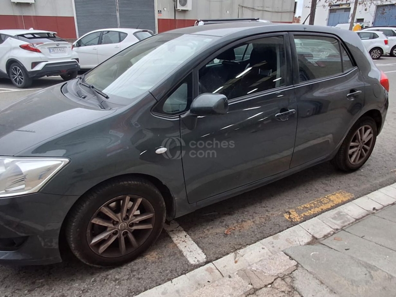 Foto del TOYOTA Auris 1.4D-4D Luna