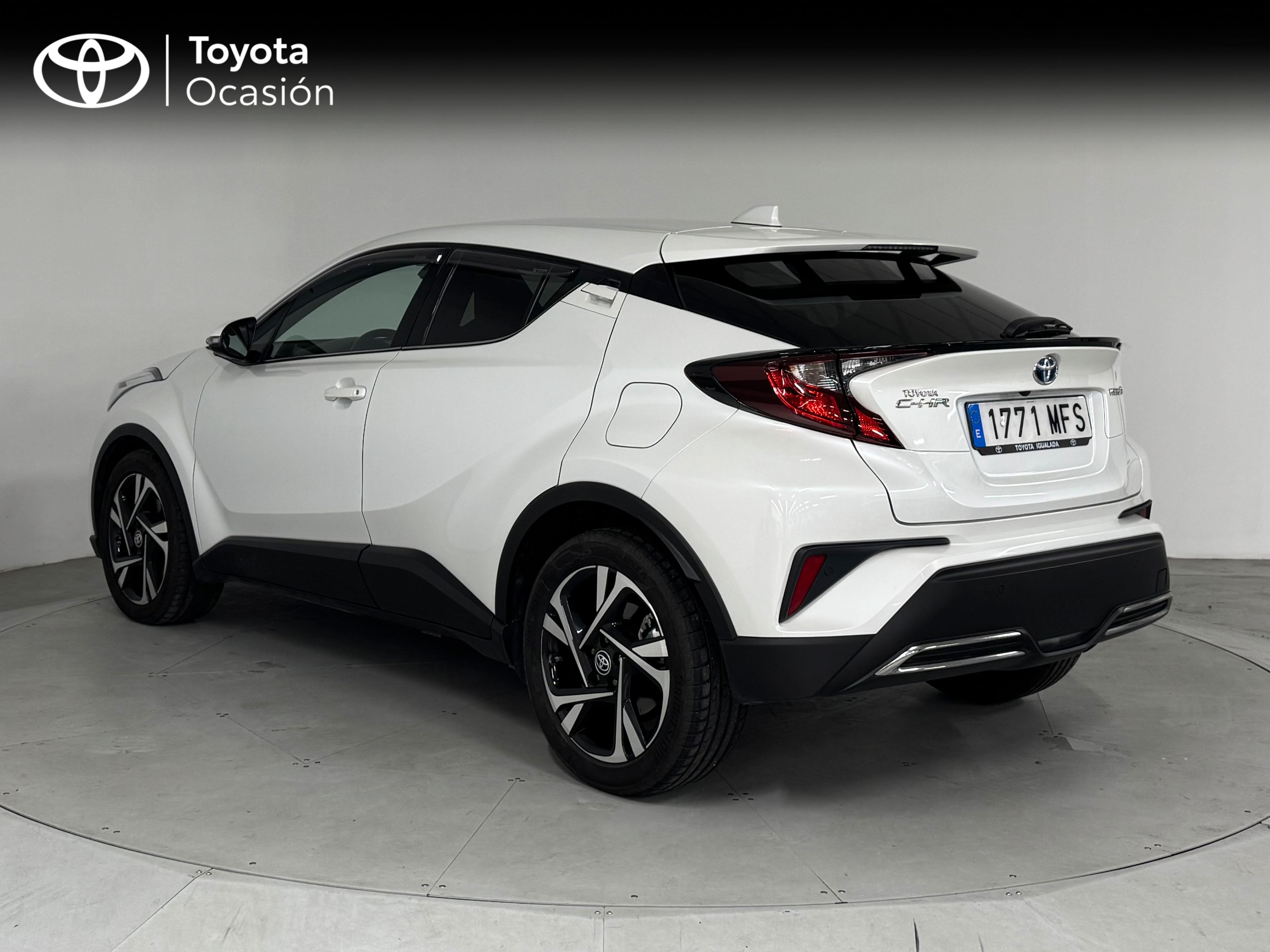 Foto del TOYOTA C-HR 180H Advance