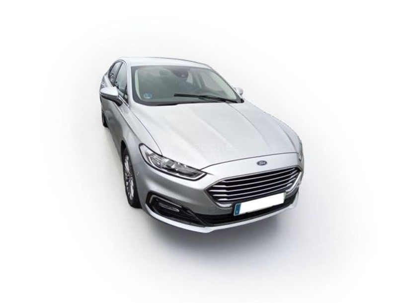 Foto del FORD Mondeo Sedán 2.0 HEV Titanium