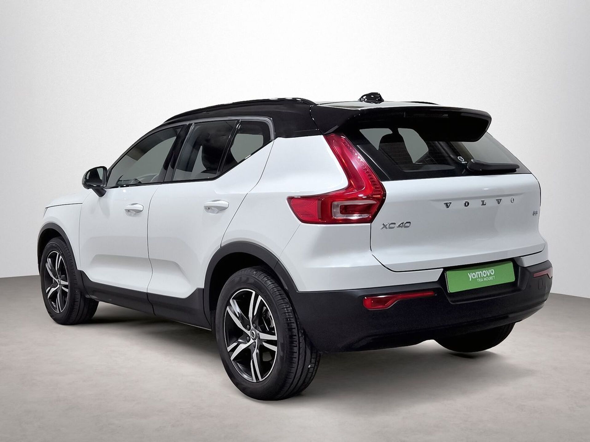 Imagen 2 de VOLVO XC40