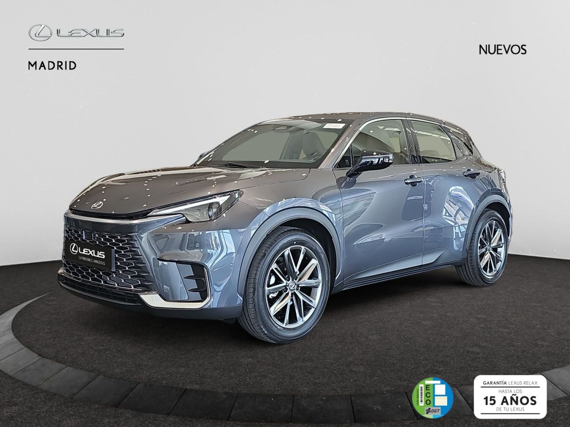 Imagen 2 de LEXUS LBX