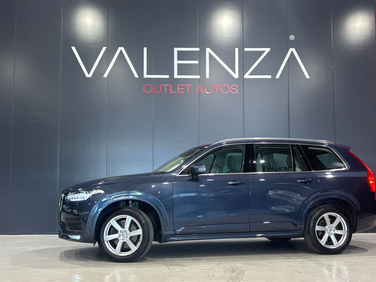 VOLVO XC90 (B5D 235CV CORE LIGHT) en Córdoba