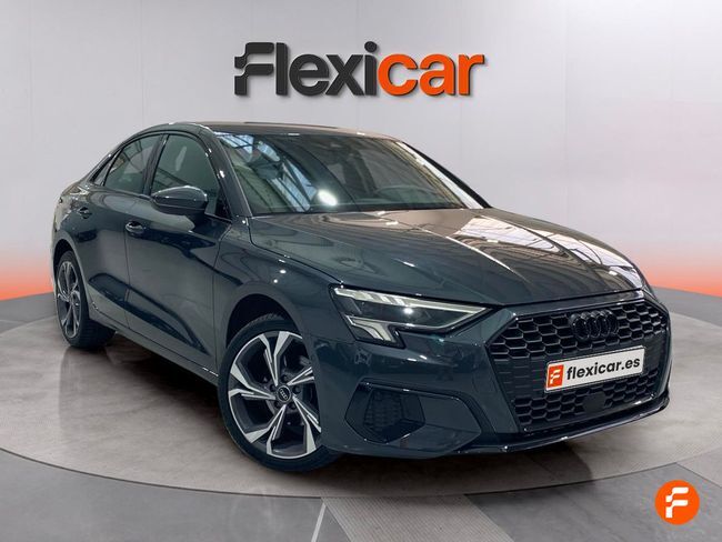 Foto del AUDI A3 Sedán 30 TFSI S line S tronic