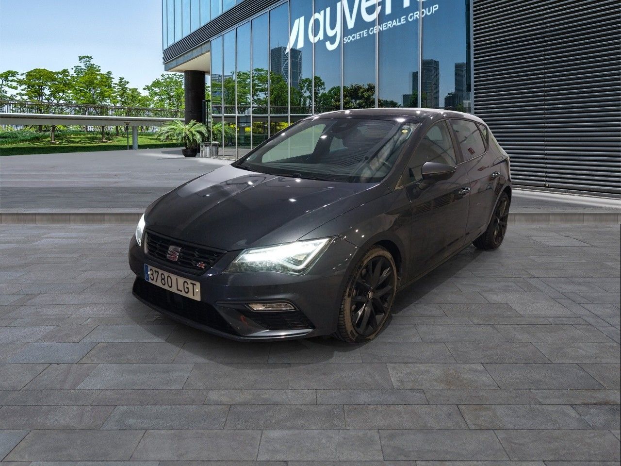 SEAT León (2.0 TDI CR S&S FR Fast Edition Plus 110 kW (150 CV)) en Madrid