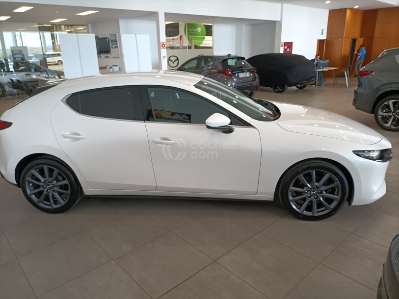 Foto del MAZDA Mazda3 2.0 e-Skyactiv-G Zenith 90kW