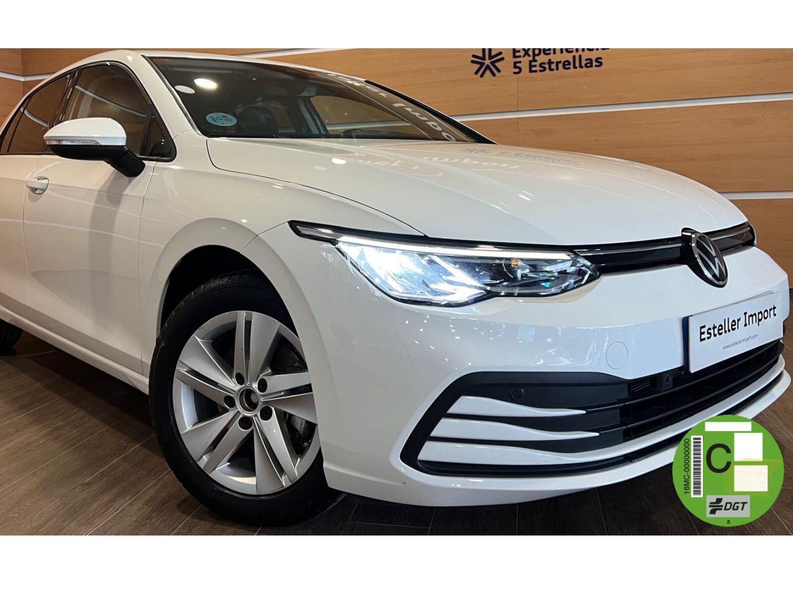 VOLKSWAGEN Golf (1.0 TSI 110cv) en Castellón