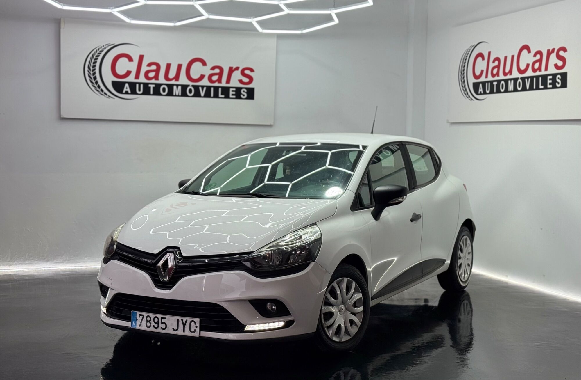 RENAULT Clio (1.5dCi SS Energy Business 55kW) en Madrid