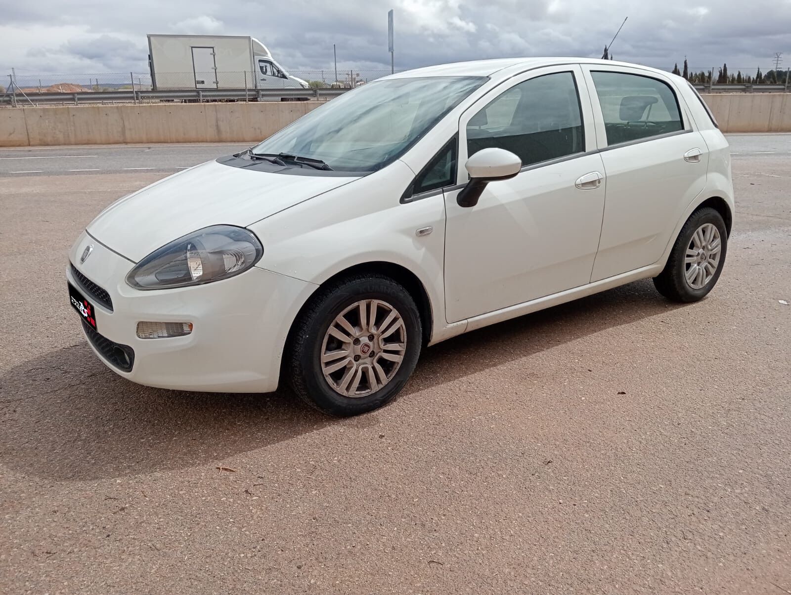 FIAT Punto (1.3Mjt Easy 70kW) en Valencia