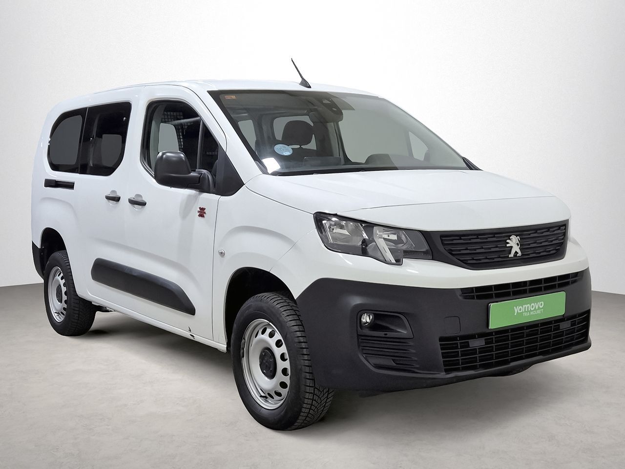 Foto del PEUGEOT Partner 1.5BlueHDI S&S 4x4 Dangel Standard 600kg 130