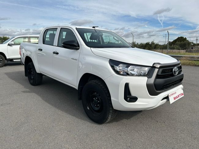 TOYOTA Hilux (2.4 D4D GX DOBLE CABINA) en Córdoba