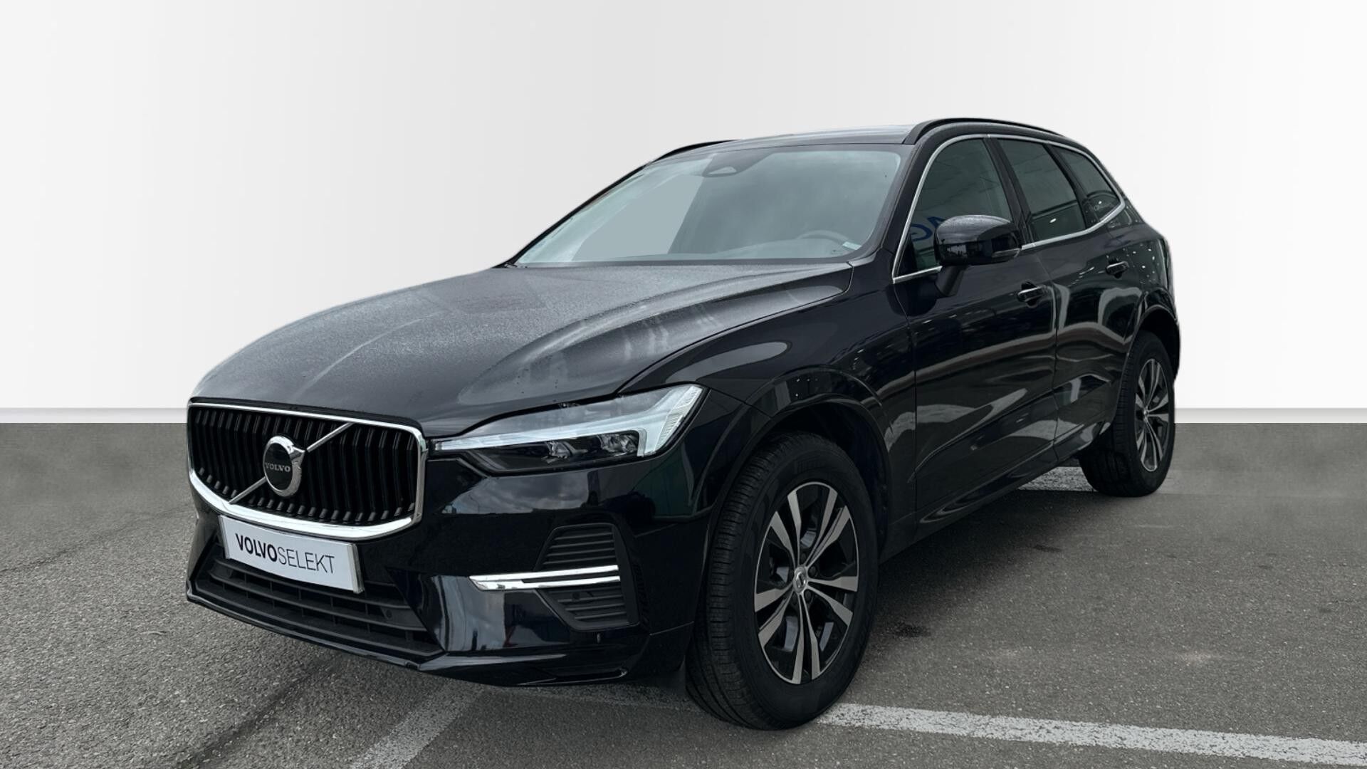 VOLVO XC60 (2.0 B4 D MOMENTUM PRO AUTO 197 5P) en Rioja, La