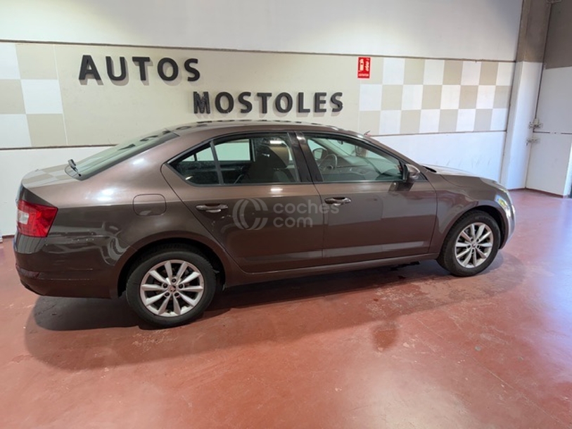 Foto del SKODA Octavia 1.6TDI CR Elegance 105