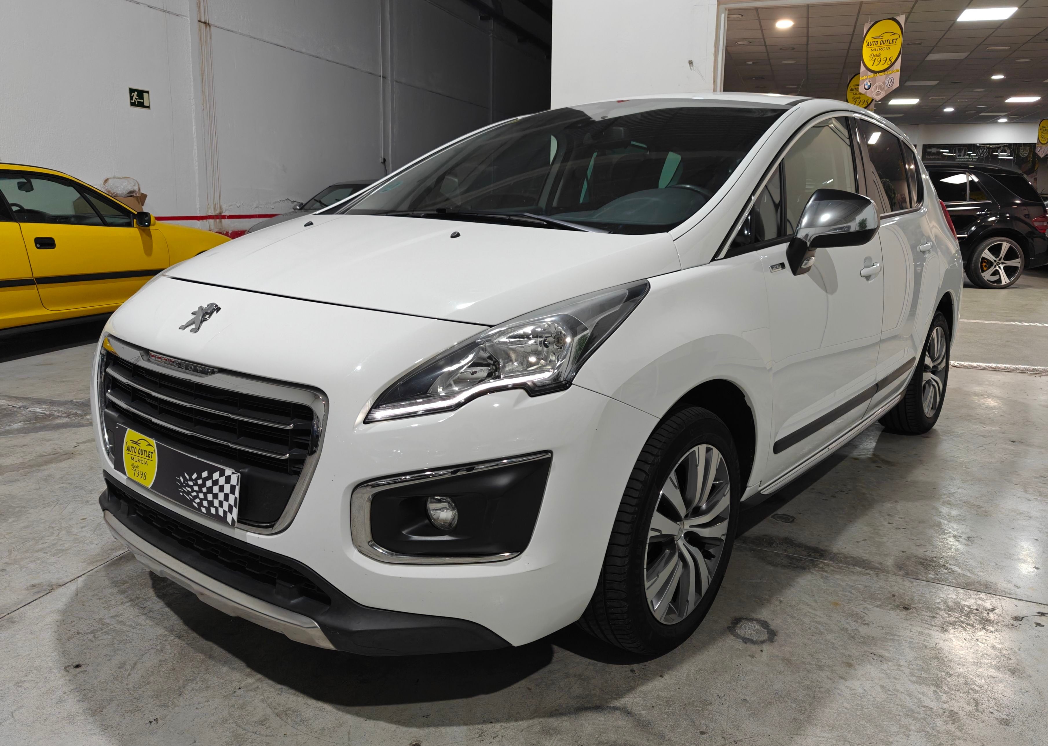 PEUGEOT 3008 (Style 1.6 BlueHDI 120 EAT6) en Murcia